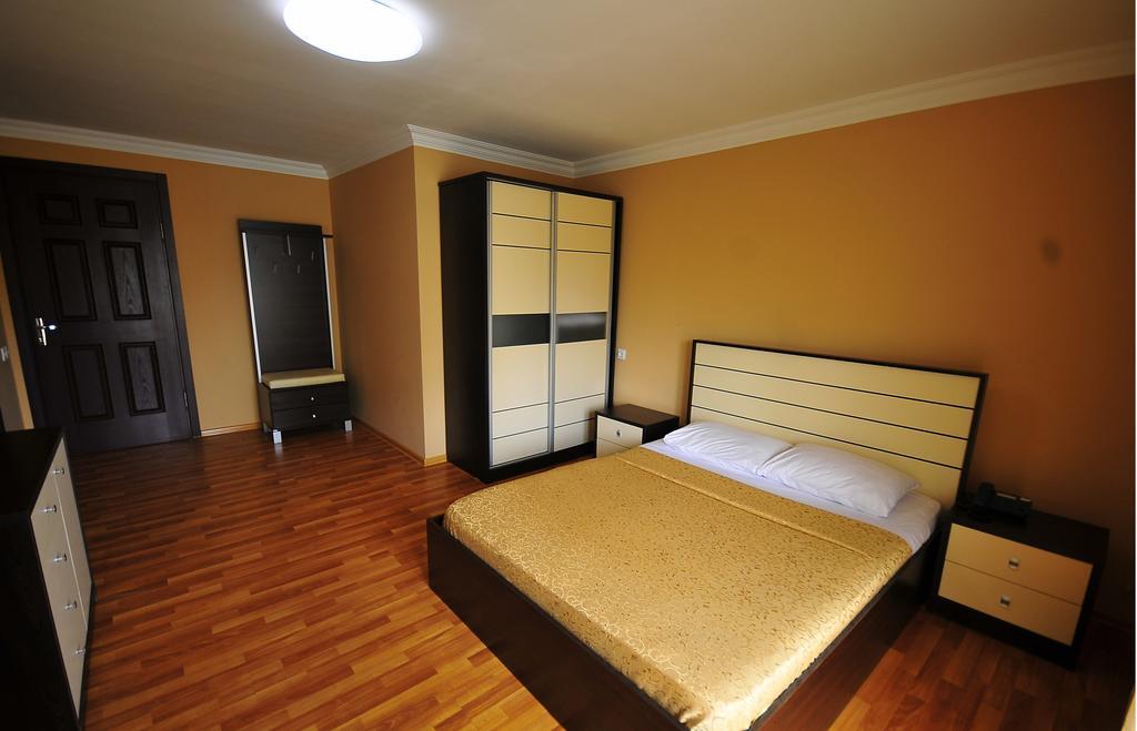 Prestige Hotel Batumi Exterior foto