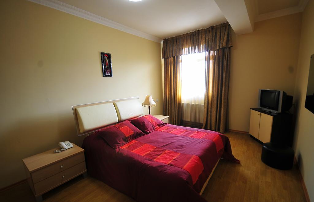 Prestige Hotel Batumi Exterior foto
