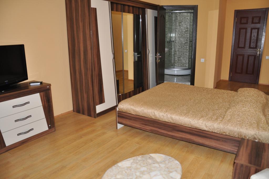 Prestige Hotel Batumi Exterior foto